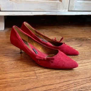 Anthropologie 40 9 Red Brass Tipped Kitten Heels